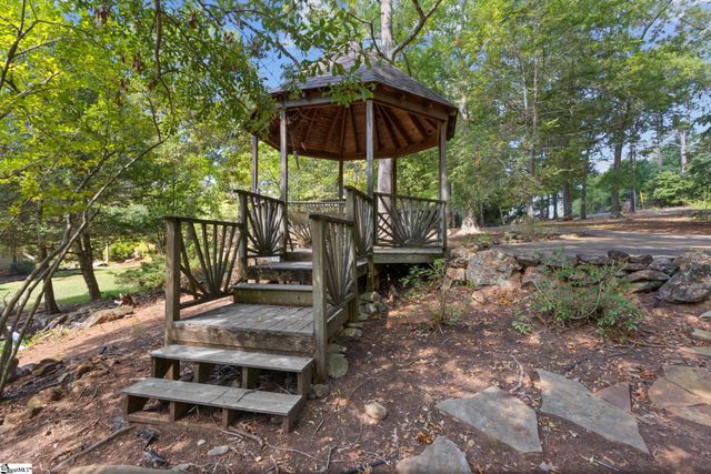 285 Old Batson Road, Taylors, SC 29687