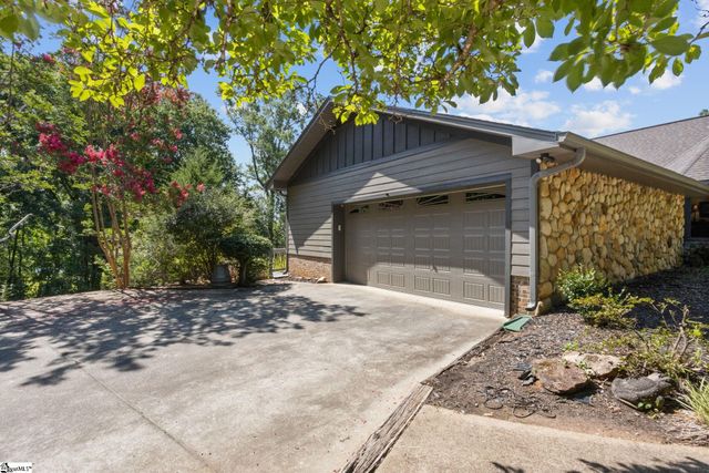 285 Old Batson Road, Taylors, SC 29687