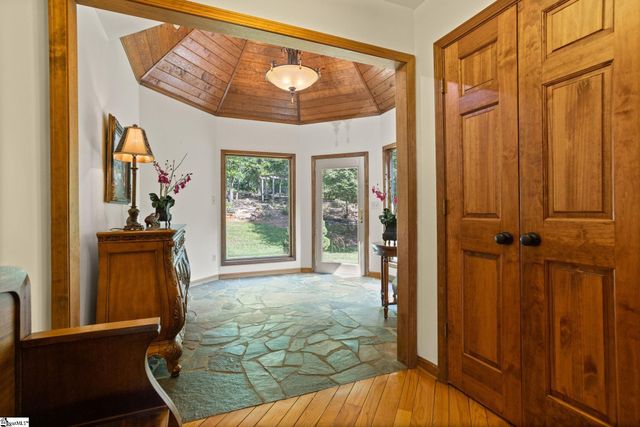 285 Old Batson Road, Taylors, SC 29687