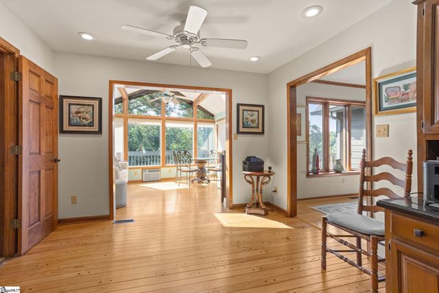 285 Old Batson Road, Taylors, SC 29687