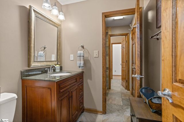 285 Old Batson Road, Taylors, SC 29687