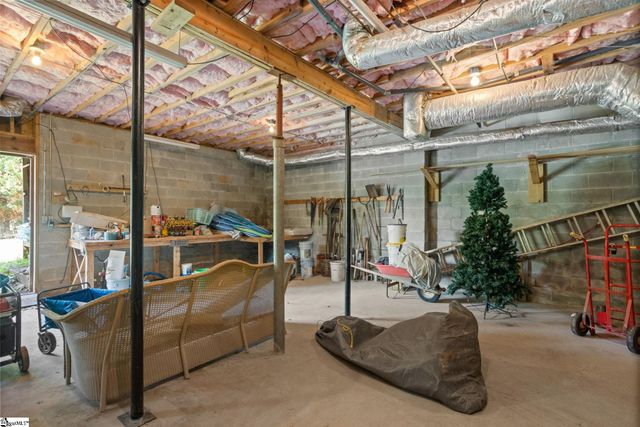 285 Old Batson Road, Taylors, SC 29687
