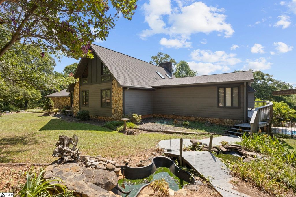 285 Old Batson Road, Taylors, SC 29687