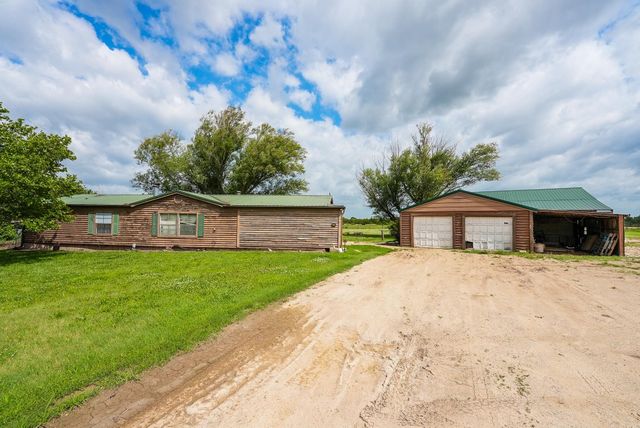 8732 SE 30th St, El Dorado, KS 67042