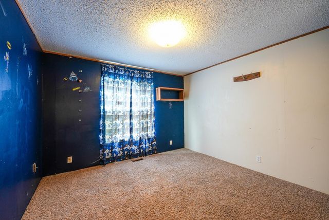8732 SE 30th St, El Dorado, KS 67042