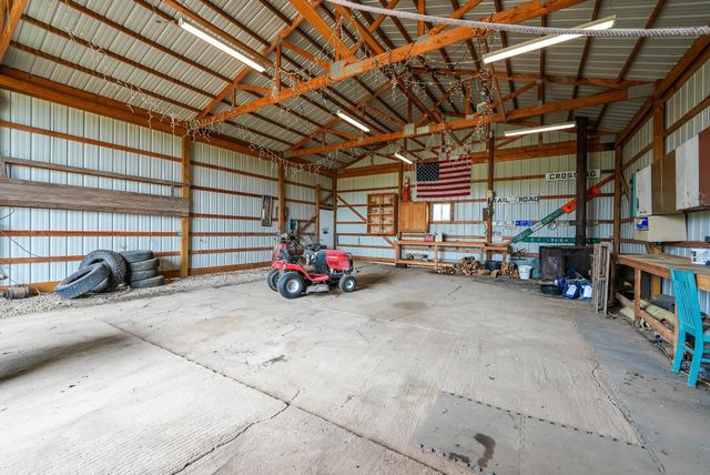 8732 SE 30th St, El Dorado, KS 67042