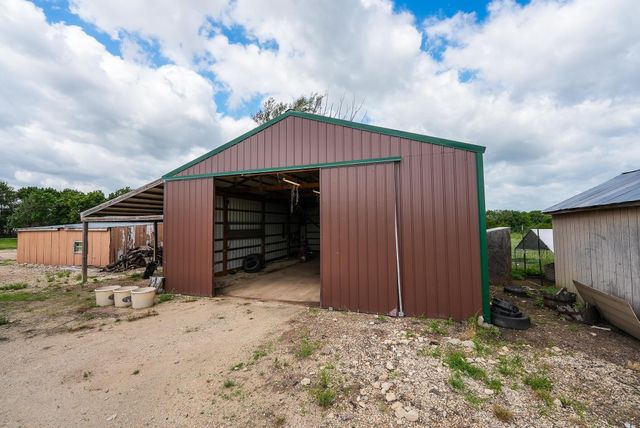 8732 SE 30th St, El Dorado, KS 67042