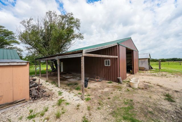 8732 SE 30th St, El Dorado, KS 67042