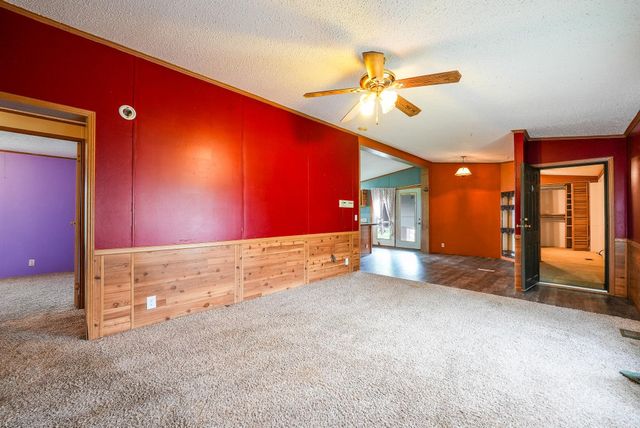 8732 SE 30th St, El Dorado, KS 67042