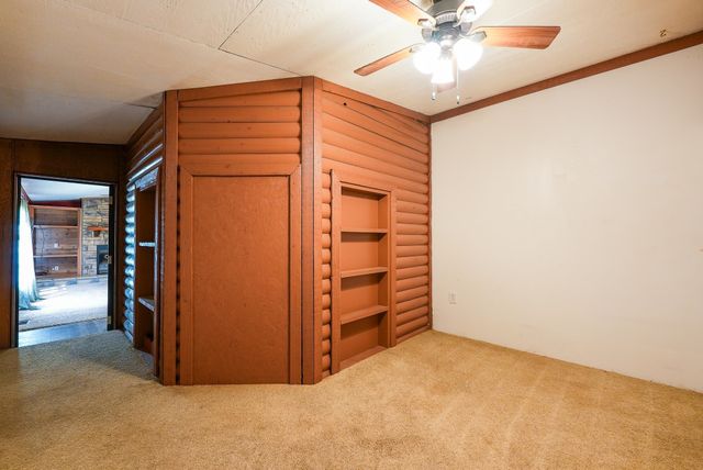8732 SE 30th St, El Dorado, KS 67042