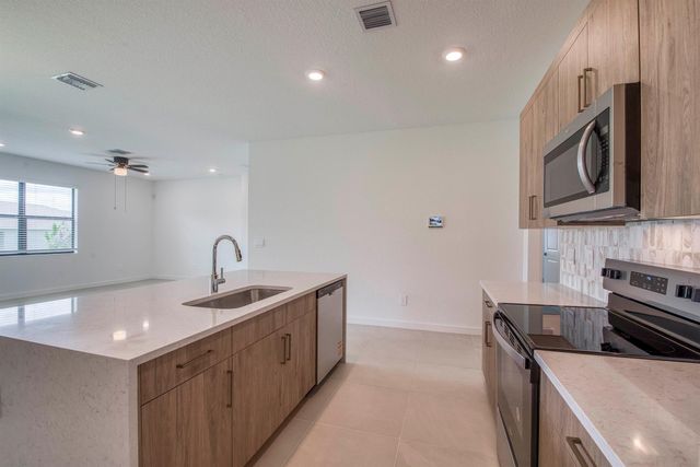 2071 NE Cedar Street, Jensen Beach, FL 34957