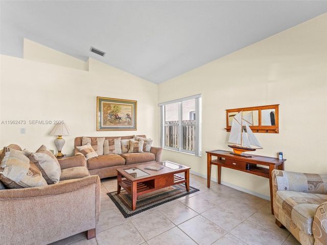 15480 SW 150th St, Miami, FL 33196