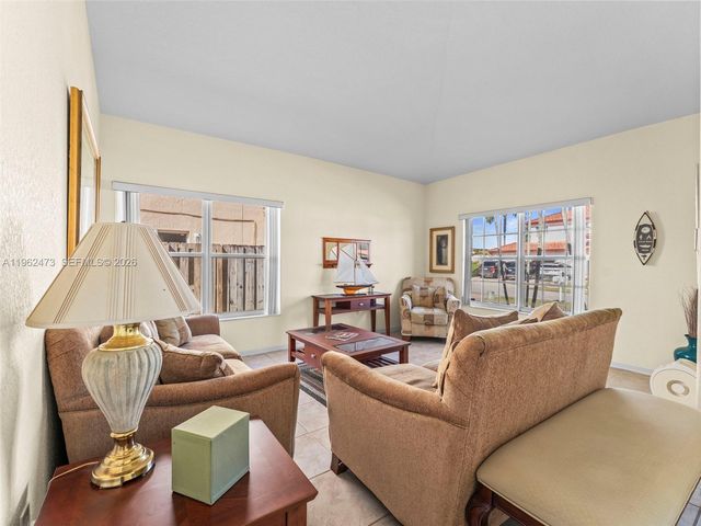 15480 SW 150th St, Miami, FL 33196