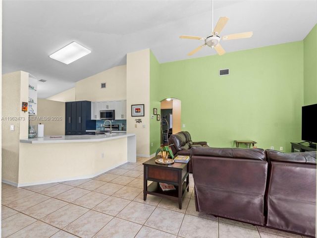 15480 SW 150th St, Miami, FL 33196