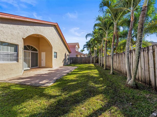 15480 SW 150th St, Miami, FL 33196