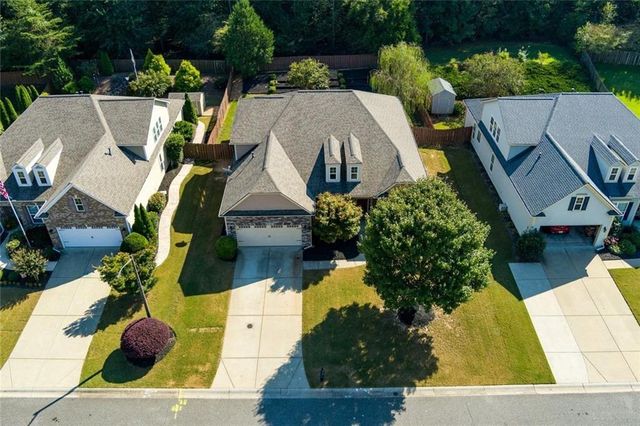 820 Cotton Creek Drive, Canton, GA 30115