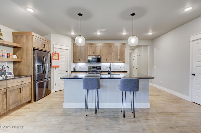 1330 Foundry Drive, Carthage, MO 64836