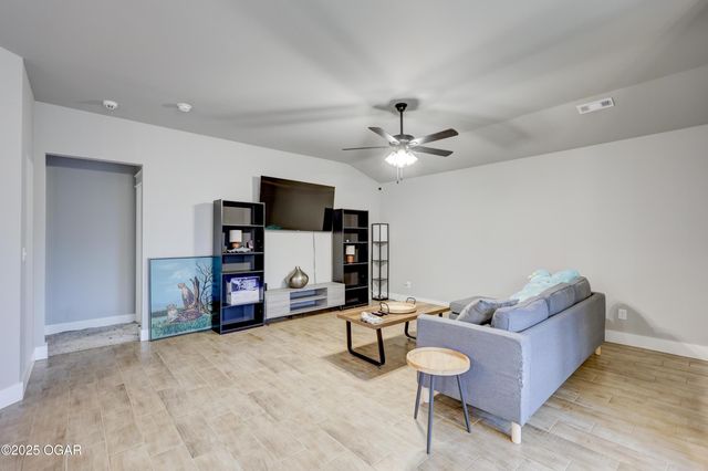 1330 Foundry Drive, Carthage, MO 64836