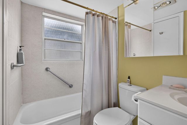 5 Northampton A 5, West Palm Beach, FL 33417