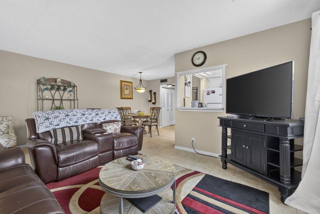 5 Northampton A 5, West Palm Beach, FL 33417