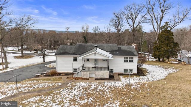 722 HECK HILL RD, Lewisberry, PA 17339