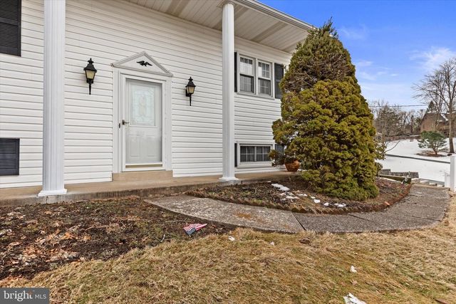 722 HECK HILL RD, Lewisberry, PA 17339