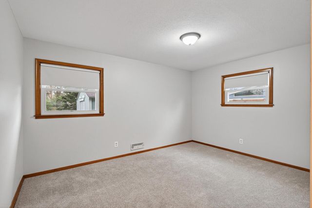 11832 Wren Street NW, Coon Rapids, MN 55433