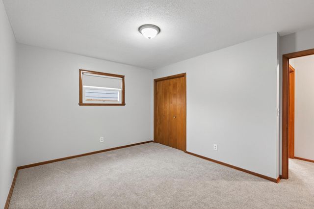11832 Wren Street NW, Coon Rapids, MN 55433