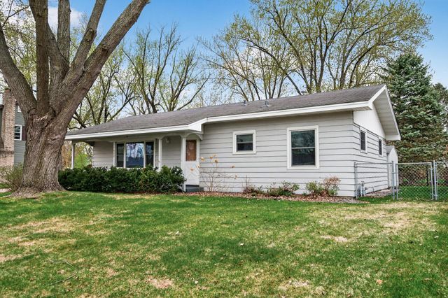 11832 Wren Street NW, Coon Rapids, MN 55433