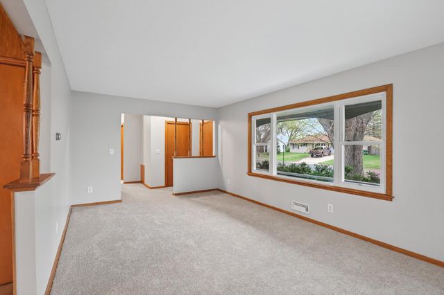 11832 Wren Street NW, Coon Rapids, MN 55433