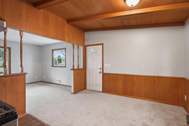 11832 Wren Street NW, Coon Rapids, MN 55433