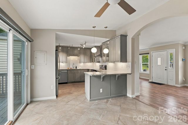 8530 Glenway Court, Charlotte, NC 28226