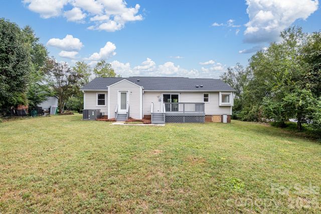 8530 Glenway Court, Charlotte, NC 28226
