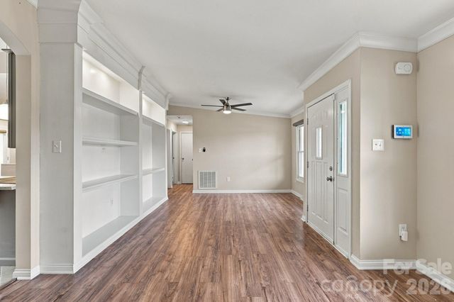 8530 Glenway Court, Charlotte, NC 28226