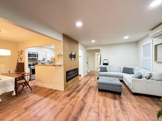 55 Keller Street, Valley Stream, NY 11580