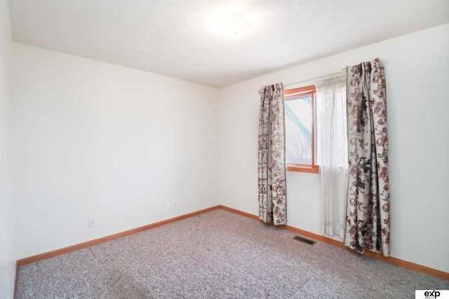 1517 SW 32 Street, Lincoln, NE 68522