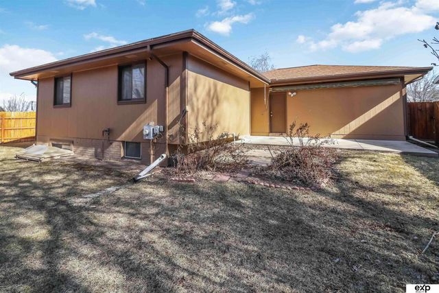 1517 SW 32 Street, Lincoln, NE 68522