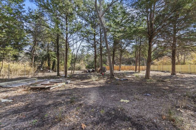 2831 Lebrock Street, Dallas, TX 75241