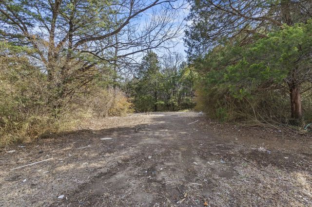 2831 Lebrock Street, Dallas, TX 75241