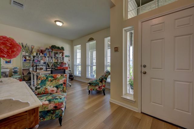 1009 Old Vine, Brenham, TX 77833