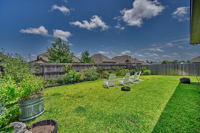 1009 Old Vine, Brenham, TX 77833
