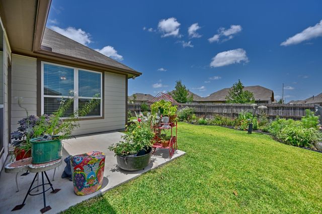 1009 Old Vine, Brenham, TX 77833