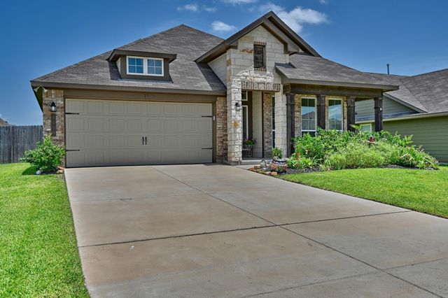 1009 Old Vine, Brenham, TX 77833