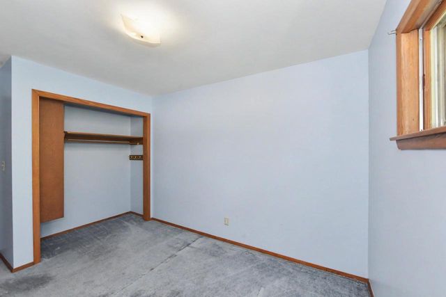 803 W Washington AVENUE, Waukesha, WI 53188