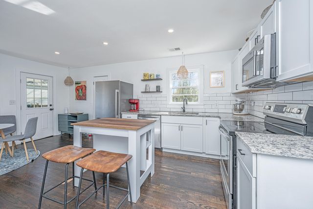 1601 Greenbay Drive, North Charleston, SC 29406