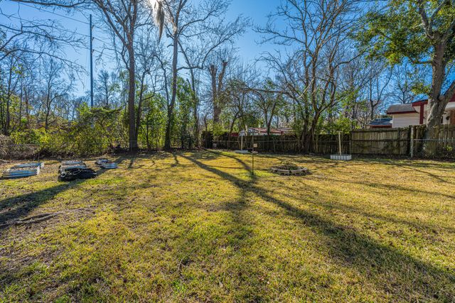 1601 Greenbay Drive, North Charleston, SC 29406