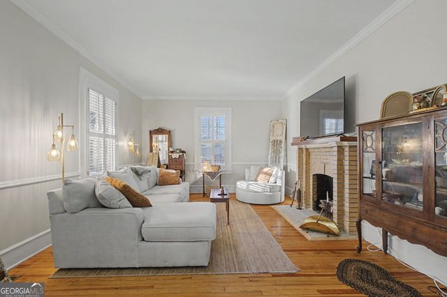 17 N Terrace Avenue SE, Lindale, GA 30147