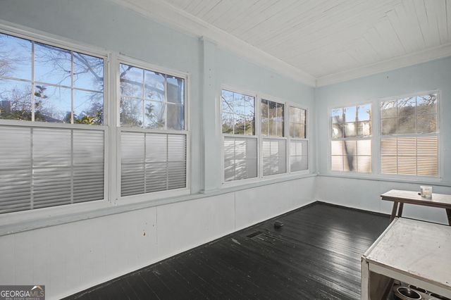 17 N Terrace Avenue SE, Lindale, GA 30147