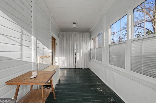 17 N Terrace Avenue SE, Lindale, GA 30147