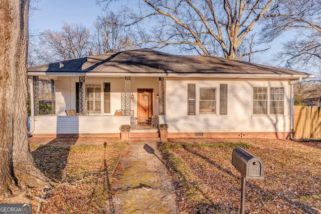 17 N Terrace Avenue SE, Lindale, GA 30147